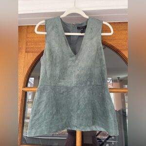 Bcbgmaxazria Women’s Faux Suede Sage Green Top Size Small